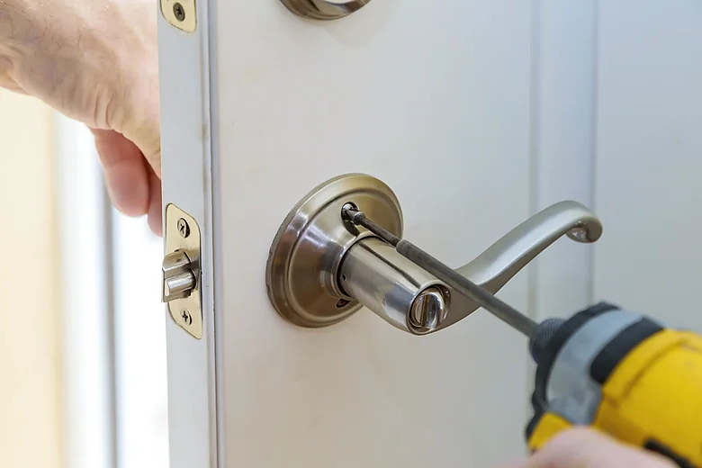 Dedicated Door Knobs Repair in Ontario